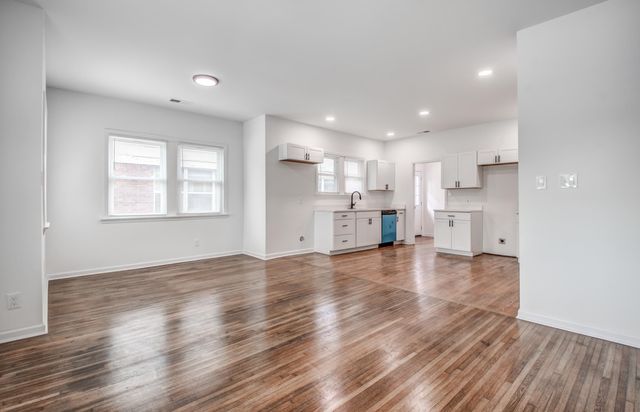 894 N IDLEWILD ST, Memphis, TN 38107