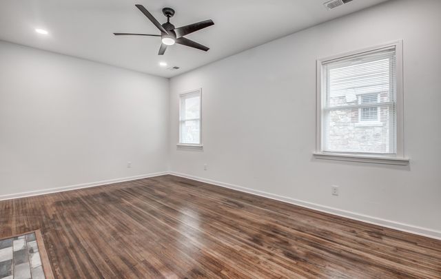 894 N IDLEWILD ST, Memphis, TN 38107