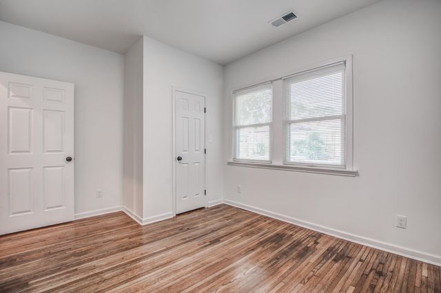 894 N IDLEWILD ST, Memphis, TN 38107