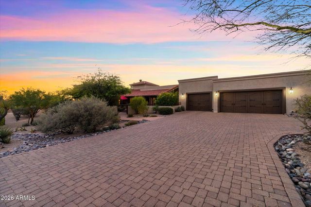 8944 E LAZYWOOD Place, Carefree, AZ 85377