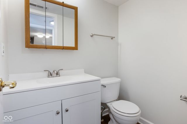 6766 Wimbledon Drive, Zionsville, IN 46077