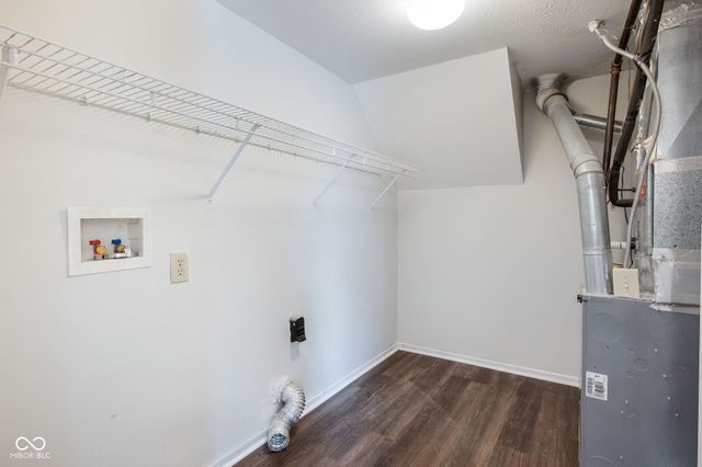 6766 Wimbledon Drive, Zionsville, IN 46077