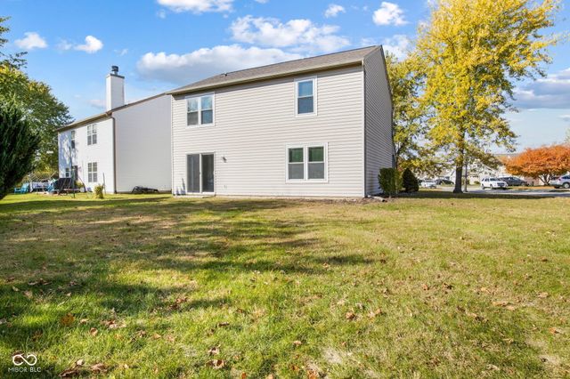 6766 Wimbledon Drive, Zionsville, IN 46077