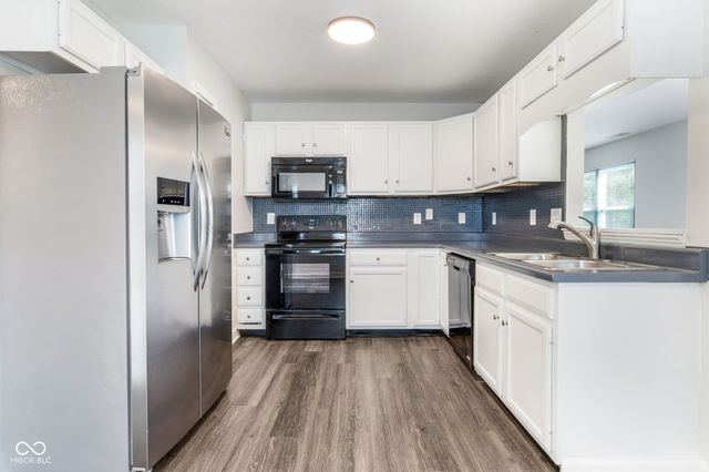 6766 Wimbledon Drive, Zionsville, IN 46077