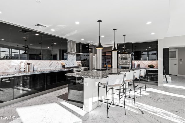 140 E RIO SALADO Parkway 1103, Tempe, AZ 85281