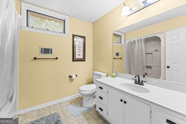 202 Rolling Ridge Court, Statesboro, GA 30461