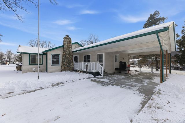 3055 Maplewood Drive, Fort Gratiot, MI 48059