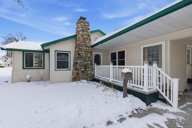 3055 Maplewood Drive, Fort Gratiot, MI 48059