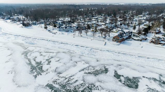 3055 Maplewood Drive, Fort Gratiot, MI 48059