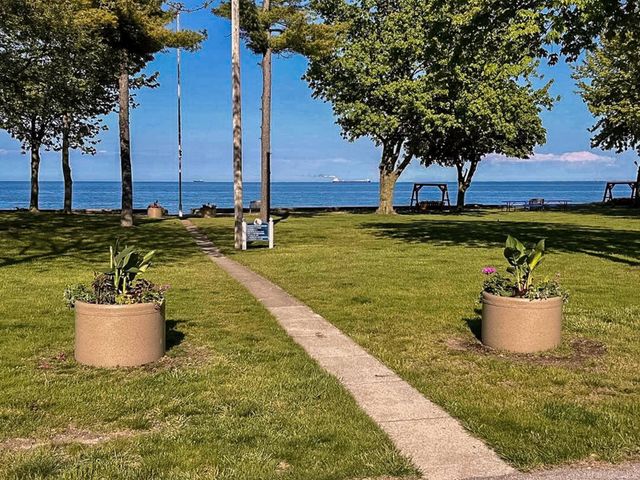 3055 Maplewood Drive, Fort Gratiot, MI 48059