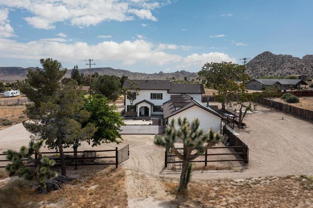 5523 Tom Mix Road, Pioneertown, CA 92268