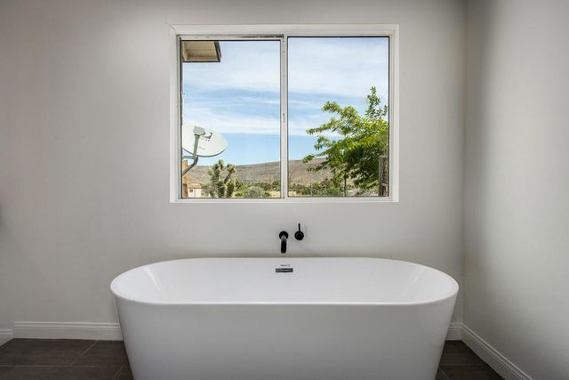5523 Tom Mix Road, Pioneertown, CA 92268