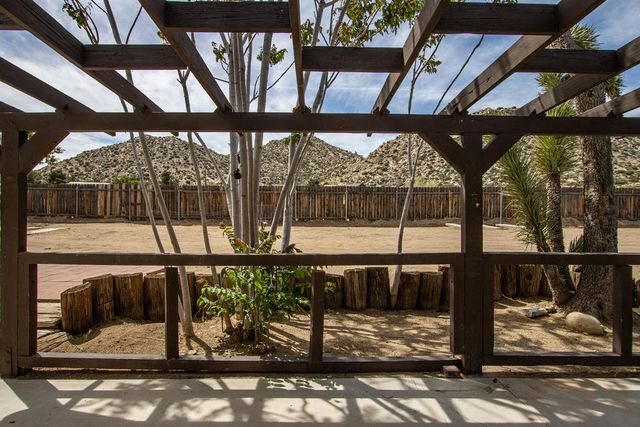 5523 Tom Mix Road, Pioneertown, CA 92268