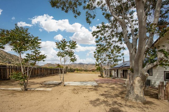 5523 Tom Mix Road, Pioneertown, CA 92268