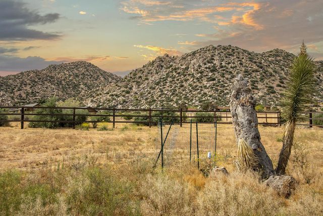 5523 Tom Mix Road, Pioneertown, CA 92268