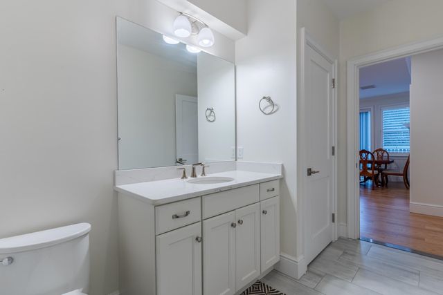 7 Willey Creek Rd Unit 405, Exeter, NH 03833