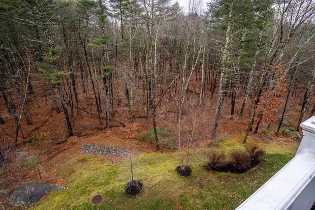 7 Willey Creek Rd Unit 405, Exeter, NH 03833