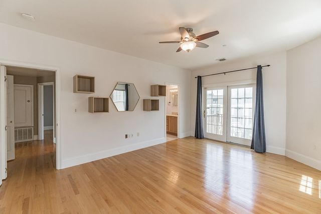29 Vinton Street 7, Boston, MA 02127