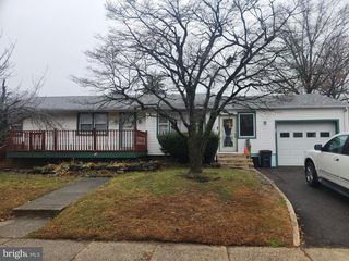 14 HARTMAN DR, Hamilton, NJ 08690