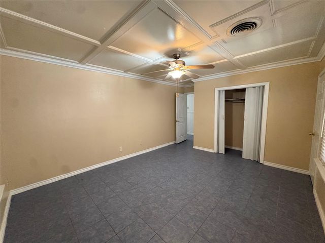 106 Barracuda Avenue, Galveston, TX 77550