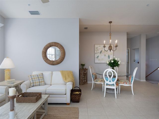 107 WOODBRIDGE DRIVE 204, Venice, FL 34293