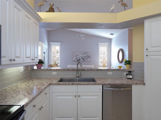 107 WOODBRIDGE DRIVE 204, Venice, FL 34293