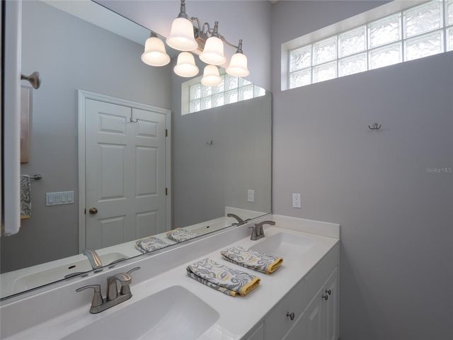 107 WOODBRIDGE DRIVE 204, Venice, FL 34293