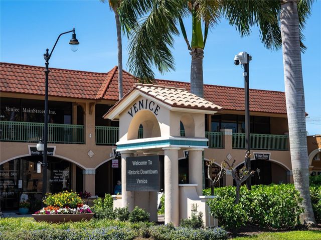 107 WOODBRIDGE DRIVE 204, Venice, FL 34293