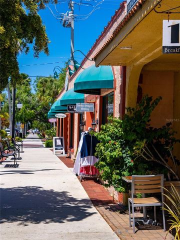 107 WOODBRIDGE DRIVE 204, Venice, FL 34293