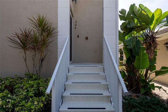 107 WOODBRIDGE DRIVE 204, Venice, FL 34293