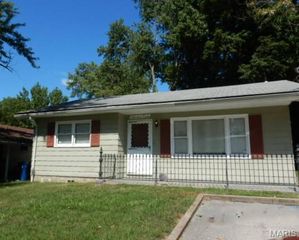 13 Cady Drive, St Louis, MO 63135