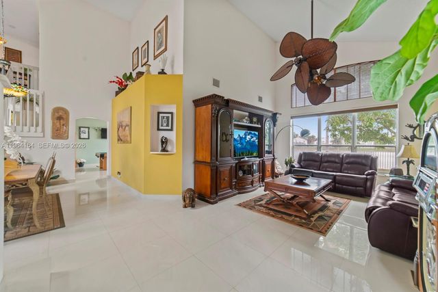 3322 SW 51st St, Hollywood, FL 33312