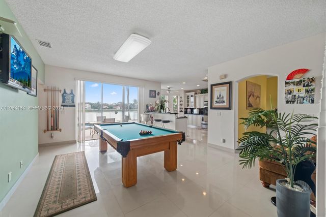 3322 SW 51st St, Hollywood, FL 33312