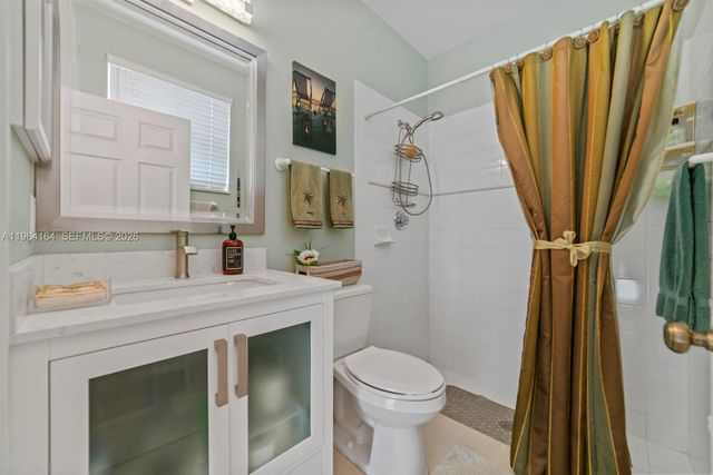 3322 SW 51st St, Hollywood, FL 33312