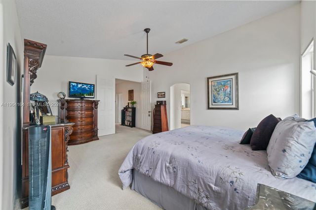 3322 SW 51st St, Hollywood, FL 33312