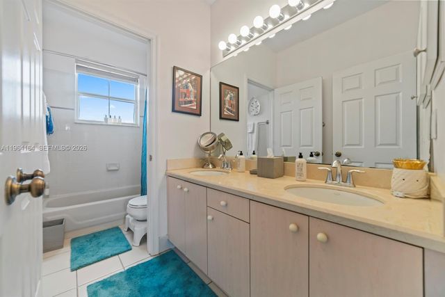 3322 SW 51st St, Hollywood, FL 33312