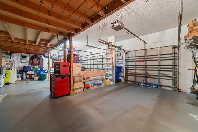 3322 SW 51st St, Hollywood, FL 33312