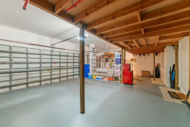 3322 SW 51st St, Hollywood, FL 33312