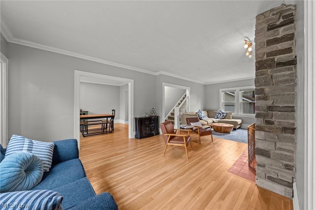 3273 Meadowbrook Boulevard, Cleveland Heights, OH 44118