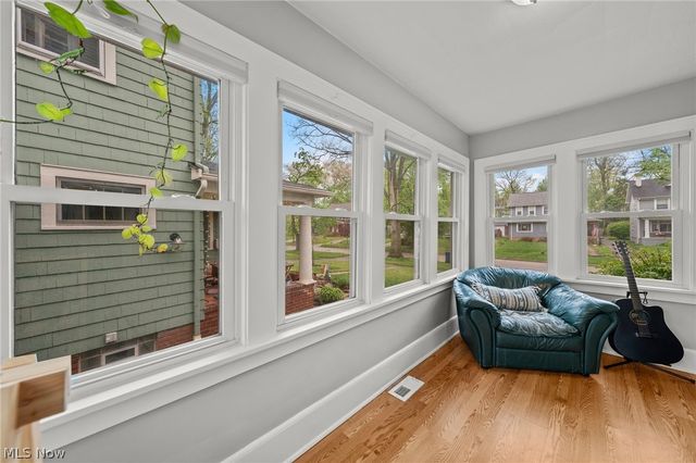 3273 Meadowbrook Boulevard, Cleveland Heights, OH 44118