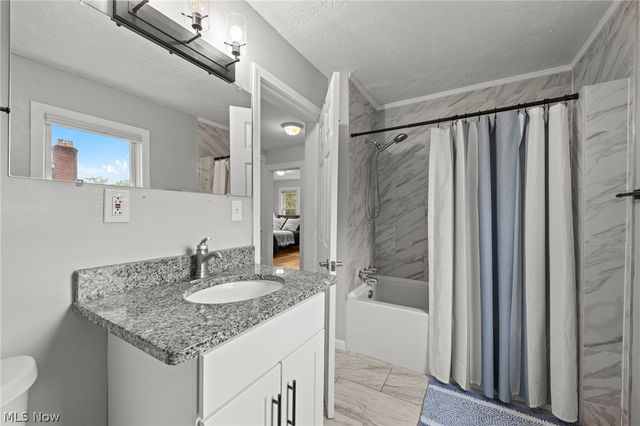3273 Meadowbrook Boulevard, Cleveland Heights, OH 44118