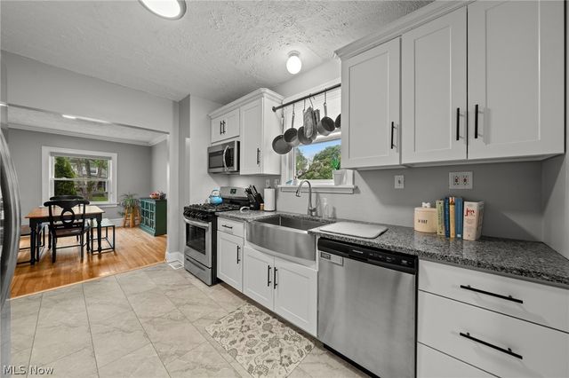 3273 Meadowbrook Boulevard, Cleveland Heights, OH 44118