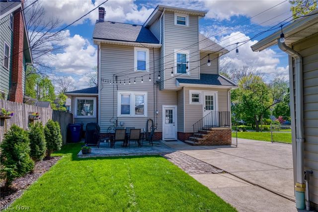 3273 Meadowbrook Boulevard, Cleveland Heights, OH 44118