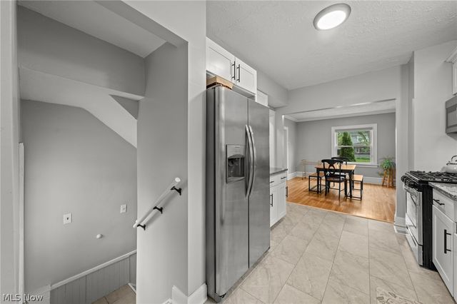 3273 Meadowbrook Boulevard, Cleveland Heights, OH 44118