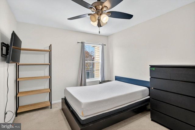 53 SAW MILL DR, Mount Laurel, NJ 08054