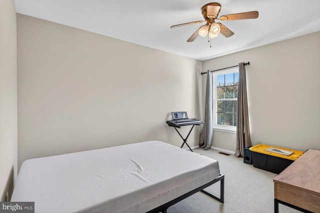 53 SAW MILL DR, Mount Laurel, NJ 08054