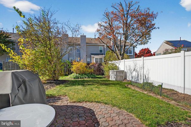 53 SAW MILL DR, Mount Laurel, NJ 08054