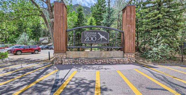 2564 Cramer Heights, Colorado Springs, CO 80904