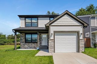 1755 E George Avenue, Hazel Park, MI 48030