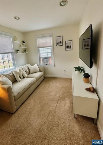 393 Ringwood Avenue, Wanaque, NJ 07465